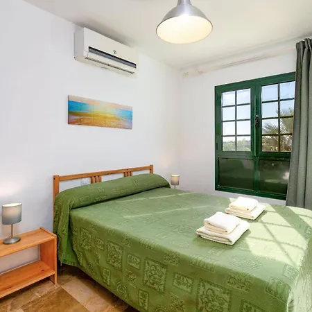 Jessica Lanzarote By 普拉亚布兰卡