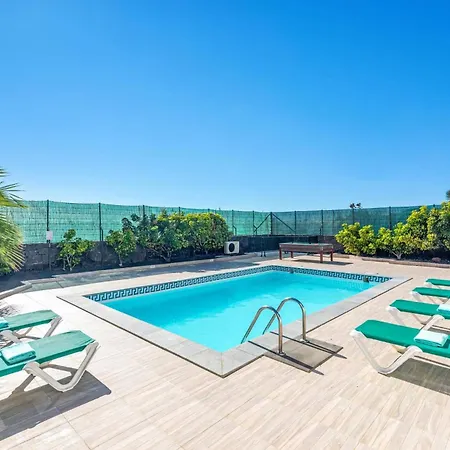 فيلة Jessica Lanzarote By بلايا بلانكا